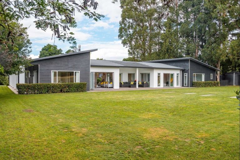 Photo of property in 26 Cotter Street, Greytown, 5712