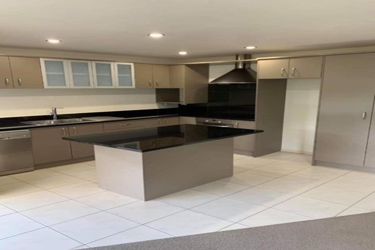 Photo of property in 2a Bronwyn Place, Torbay, Auckland, 0630