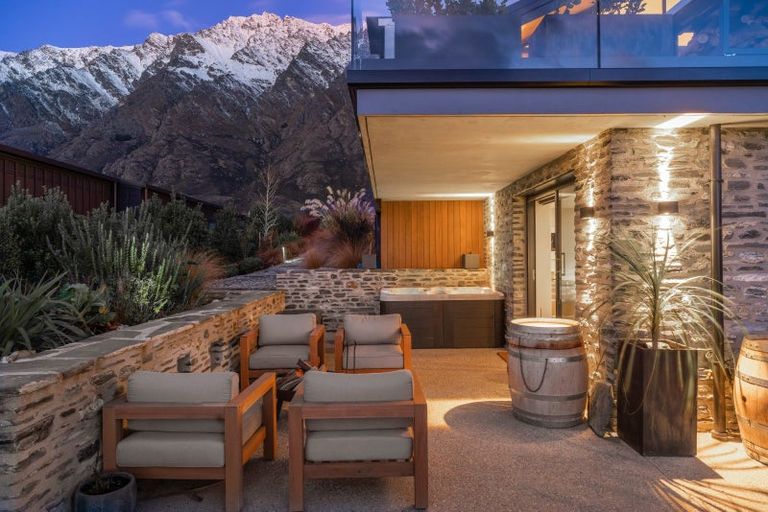 Photo of property in 9 Big Valley Drive, Jacks Point, Queenstown, 9371