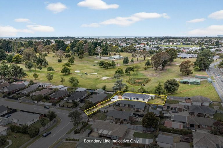 Photo of property in 70 Niven Street, Avondale, Christchurch, 8061