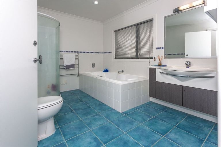 Photo of property in 83 Manaia Road, Tairua, 3508