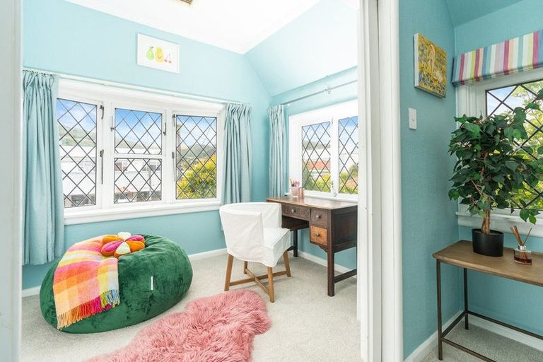 Photo of property in 273 Karori Road, Karori, Wellington, 6012