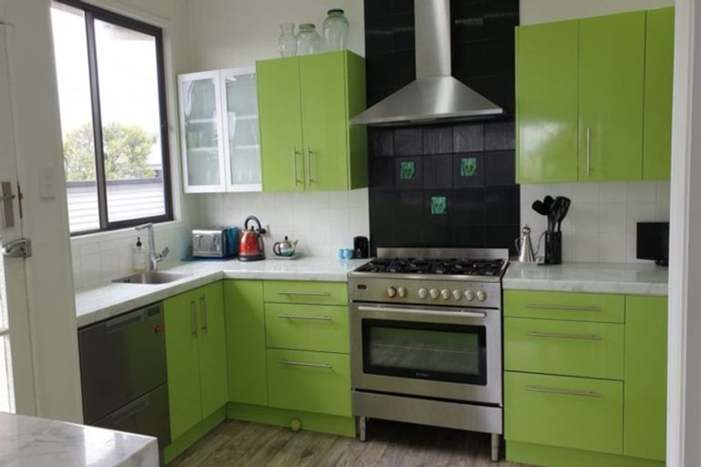 Photo of property in 482 Devon Street East, Strandon, New Plymouth, 4312