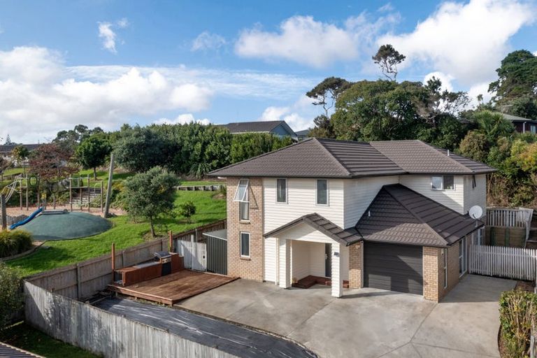 Photo of property in 59 Tamahere Drive, Glenfield, Auckland, 0629