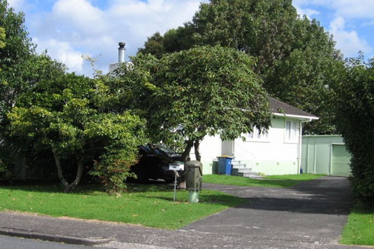 Photo of property in 56 Kervil Avenue, Te Atatu Peninsula, Auckland, 0610