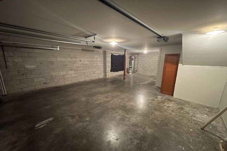 Photo of property in 57b Redoubt Road, Goodwood Heights, Auckland, 2105