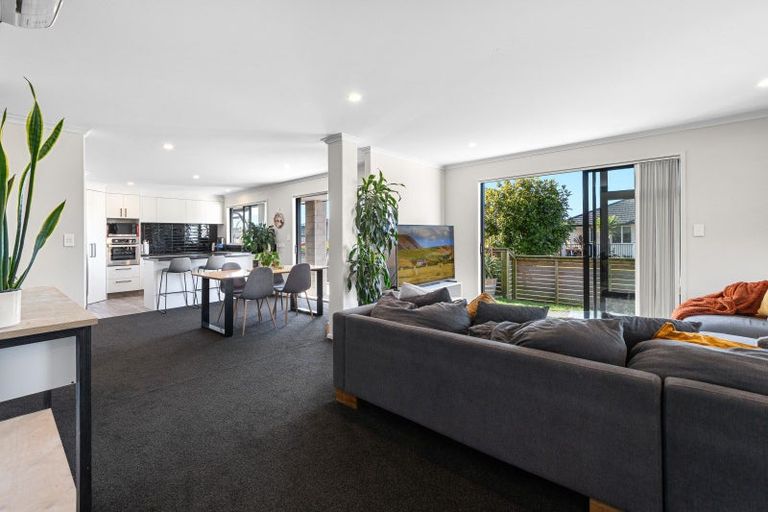 Photo of property in 1 Fearnley Grove, Pyes Pa, Tauranga, 3112