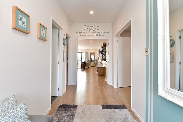 Photo of property in 46 Harvest Avenue, Orewa, 0931