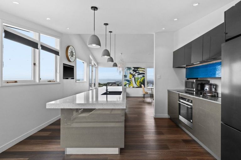 Photo of property in 2a Cobden Road, Bluff Hill, Napier, 4110