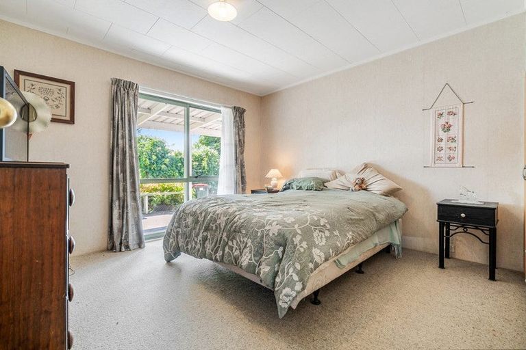 Photo of property in 49 Orere Point Road, Orere Point, Papakura, 2585