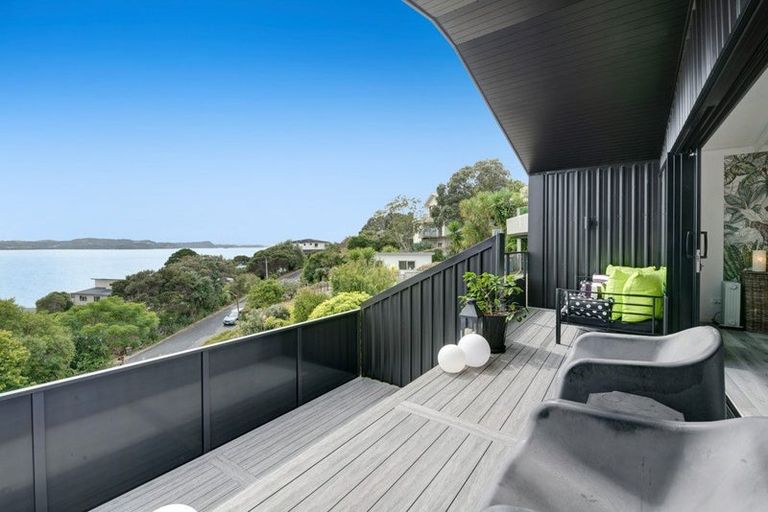 Photo of property in 30 Duncansby Road, Stanmore Bay, Whangaparaoa, 0932