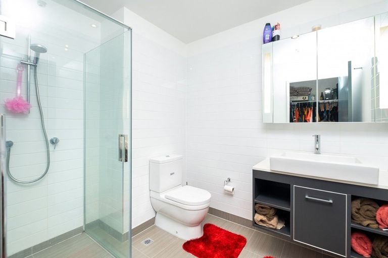 Photo of property in 405/7 Humber Street, Pandora, Napier, 4110