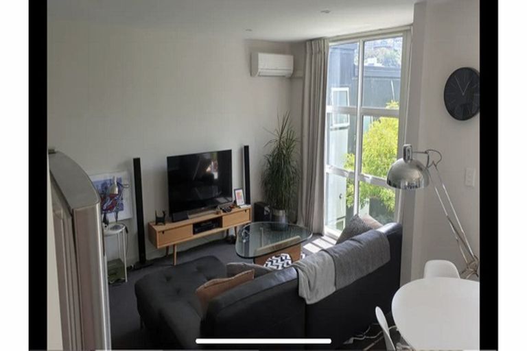 Photo of property in 46d Thompson Street, Mount Cook, Wellington, 6011