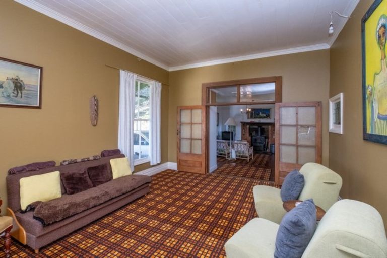 Photo of property in 1 Hadfield Street, Patea, 4520