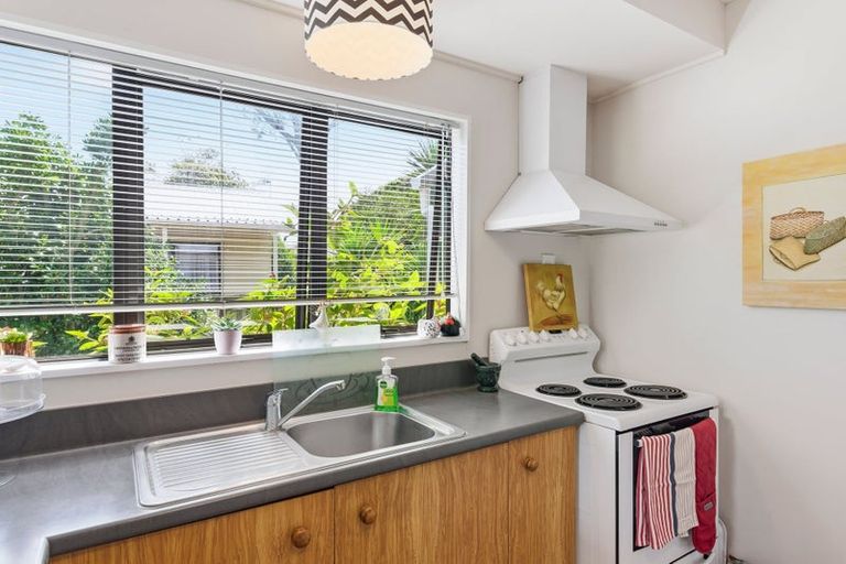 Photo of property in 5 Dennis Taylor Court, Paraparaumu, 5032