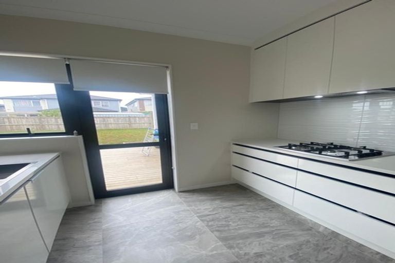 Photo of property in 26 Tinaku Road, Flat Bush, Auckland, 2019
