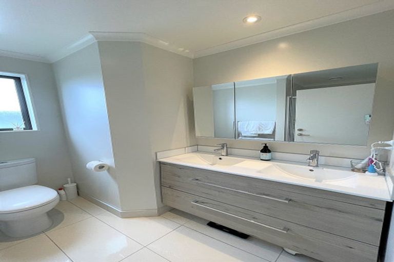 Photo of property in 19 Kanuka Road, Hobsonville, Auckland, 0616