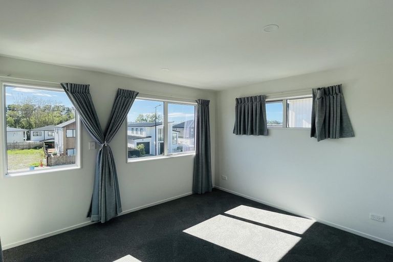 Photo of property in 64 Craigs Way, Hobsonville, Auckland, 0616