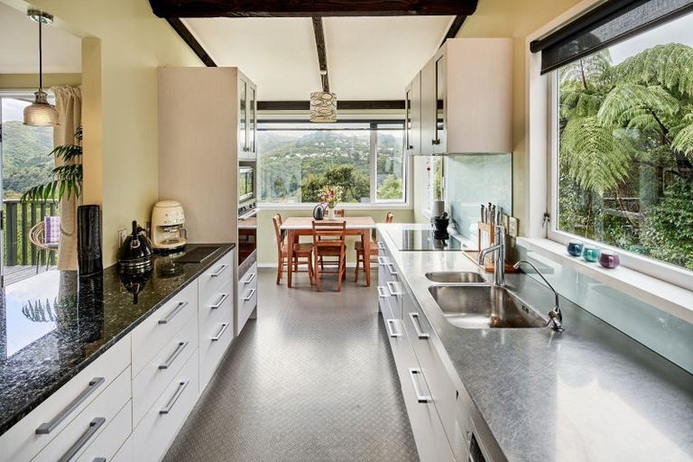 Photo of property in 21 Rochester Street, Wilton, Wellington, 6012