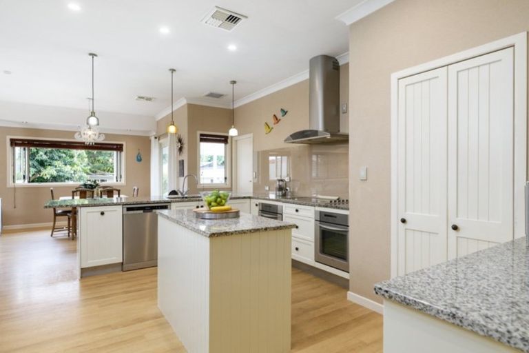 Photo of property in 19 Sherwood Street, Otumoetai, Tauranga, 3110