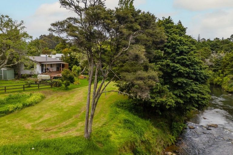 Photo of property in 6 Tuatahi Place, Kerikeri, 0230