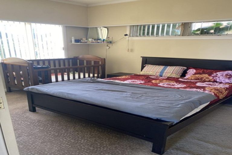 Photo of property in 104 Kenderdine Road, Papatoetoe, Auckland, 2025