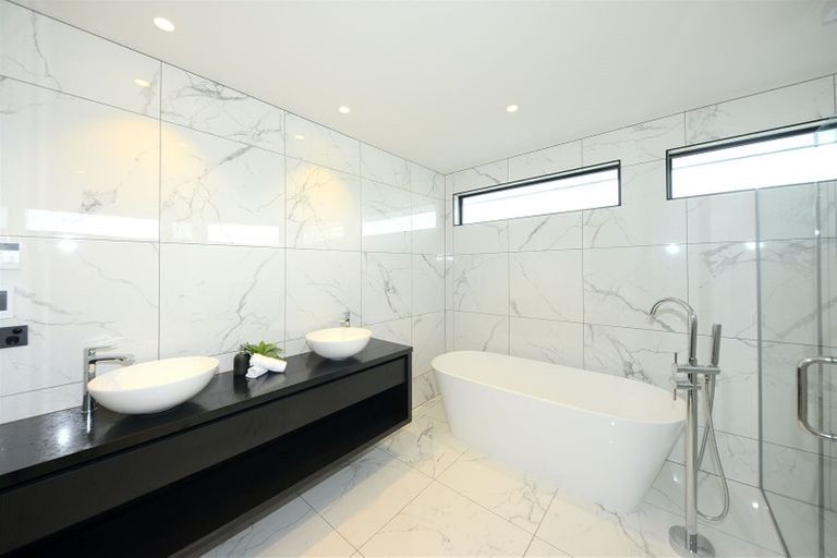 Photo of property in 38a Glen Oaks Drive, Northwood, Christchurch, 8051