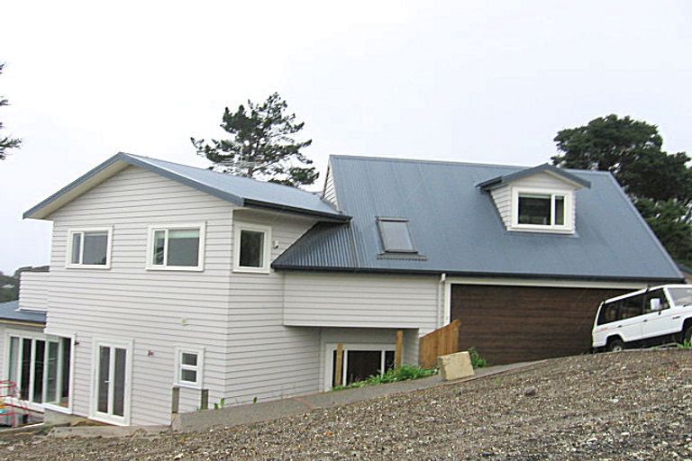 Photo of property in 4 Bernard Magnus Lane, Greenhithe, Auckland, 0632