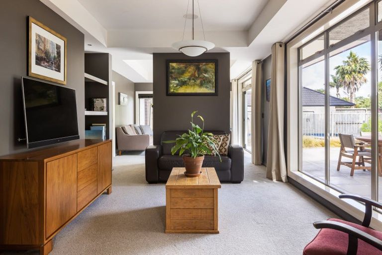 Photo of property in 19 The Esplanade, Huntington, Hamilton, 3210