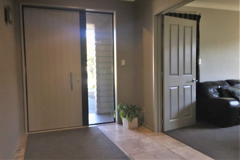 Photo of property in 29 Holbrook Way, Westmorland, Christchurch, 8025