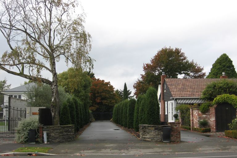 Photo of property in 116 Clyde Road, Ilam, Christchurch, 8041