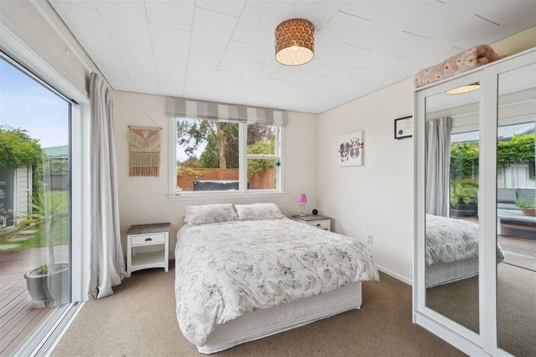 Photo of property in 10 Garnett Avenue, Spreydon, Christchurch, 8024