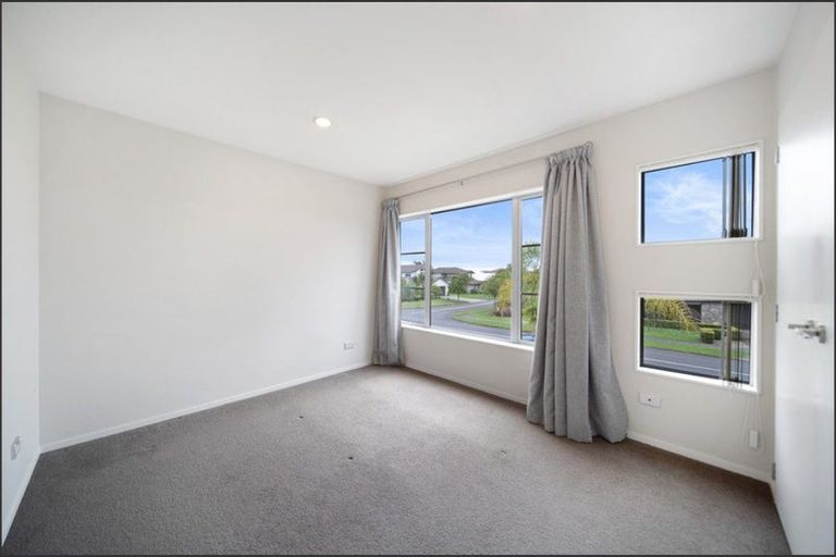 Photo of property in 44 Toscana Drive, Karaka, Papakura, 2113