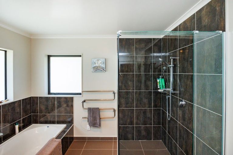 Photo of property in 92 Mount Taylor Drive, Feilding, 4775