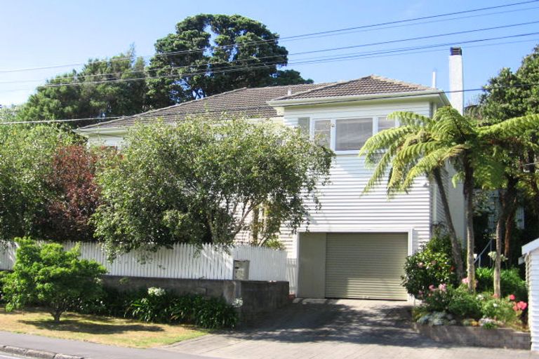 Photo of property in 25 Cockayne Road, Khandallah, Wellington, 6035