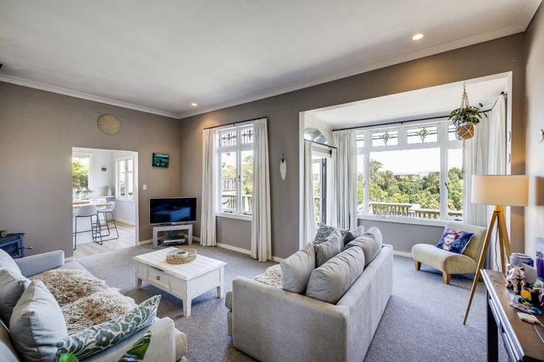 Photo of property in 9 Lawrence Road, Hospital Hill, Napier, 4110