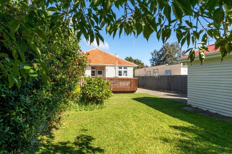 Photo of property in 60 Pine Avenue, Ebdentown, Upper Hutt, 5018