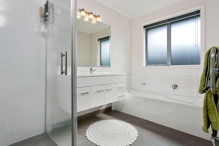 Photo of property in 18 Brancaster Place, Cambridge, 3434