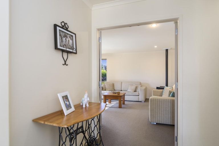 Photo of property in 3 Stenning Place, Papamoa Beach, Papamoa, 3118