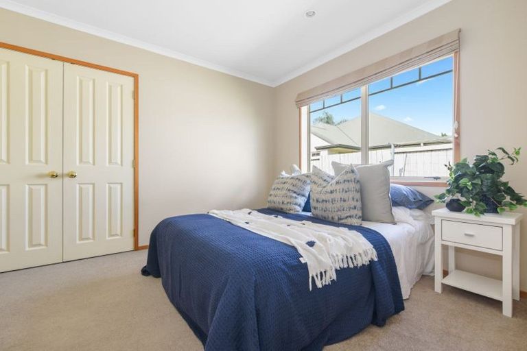 Photo of property in 27 Cranbrook Place, Rototuna North, Hamilton, 3210