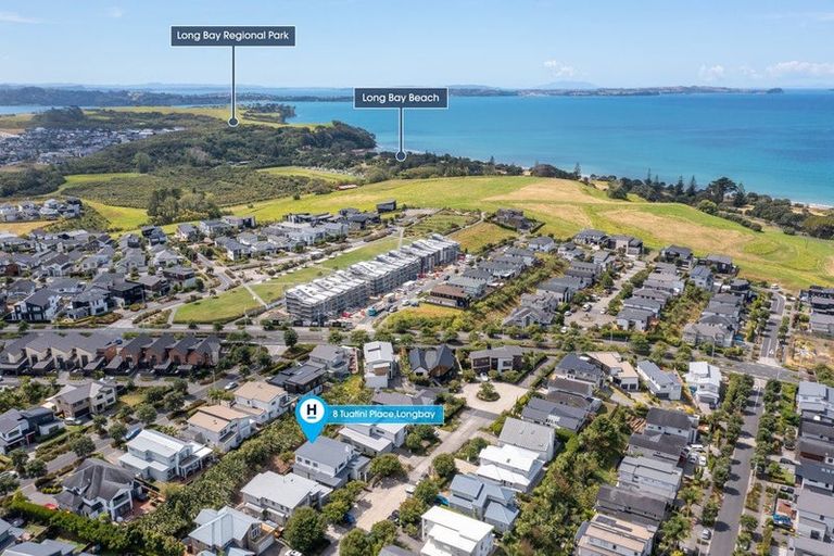 Photo of property in 8 Tuatini Place, Long Bay, Auckland, 0630
