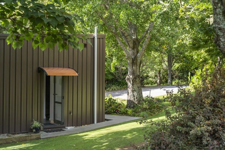 Photo of property in 8 Herbert Drive, Whangamata, 3620