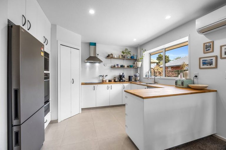 Photo of property in 45 Showgate Avenue, Sockburn, Christchurch, 8042