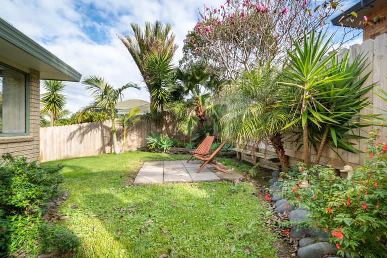 Photo of property in 28 San Bernadino Drive, Henderson, Auckland, 0612