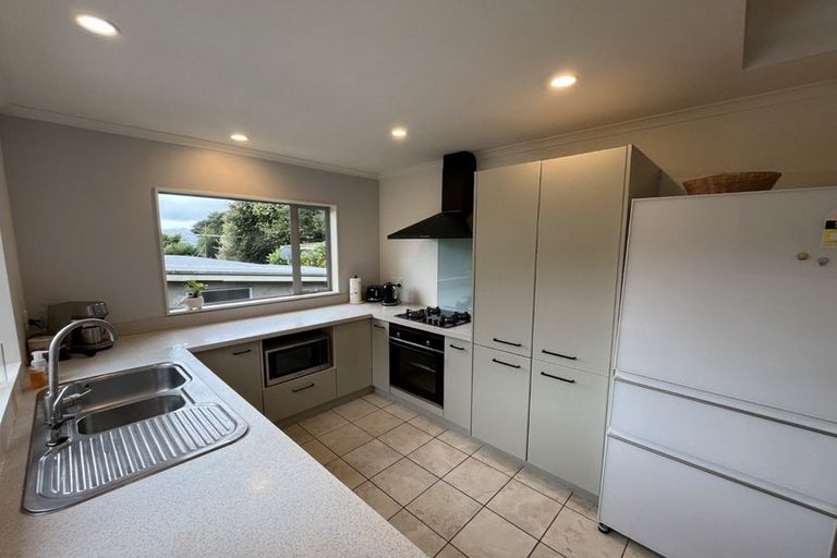 Photo of property in 3 Paremata Drive, Paremata, Porirua, 5024