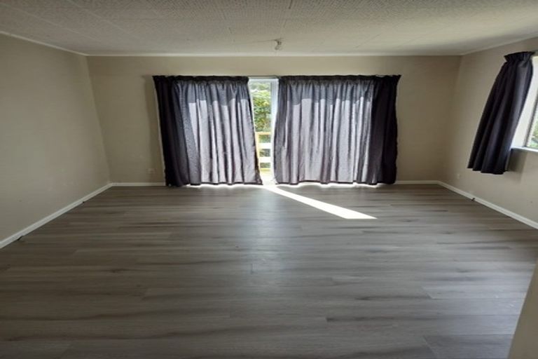 Photo of property in 48a Logie Street, Stokes Valley, Lower Hutt, 5019