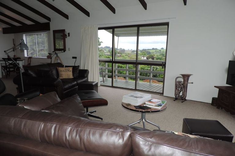 Photo of property in 9 Bridge Street, Tirau, 3410