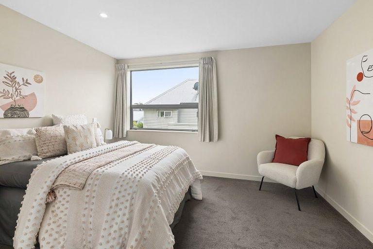 Photo of property in 9/2 Stone Street, Miramar, Wellington, 6022