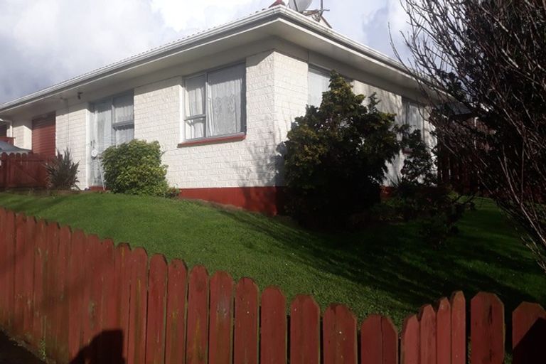 Photo of property in 39a Sikkim Crescent, Clover Park, Auckland, 2019