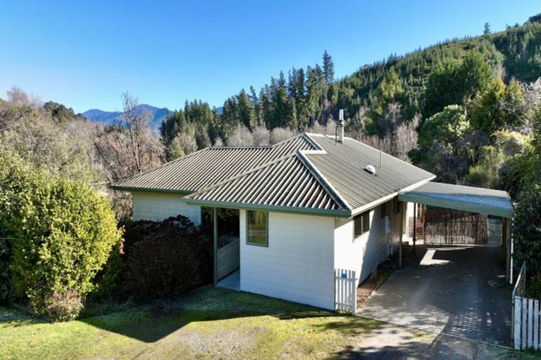 Photo of property in 916 Waiwhero Road, Ngatimoti, Motueka, 7196